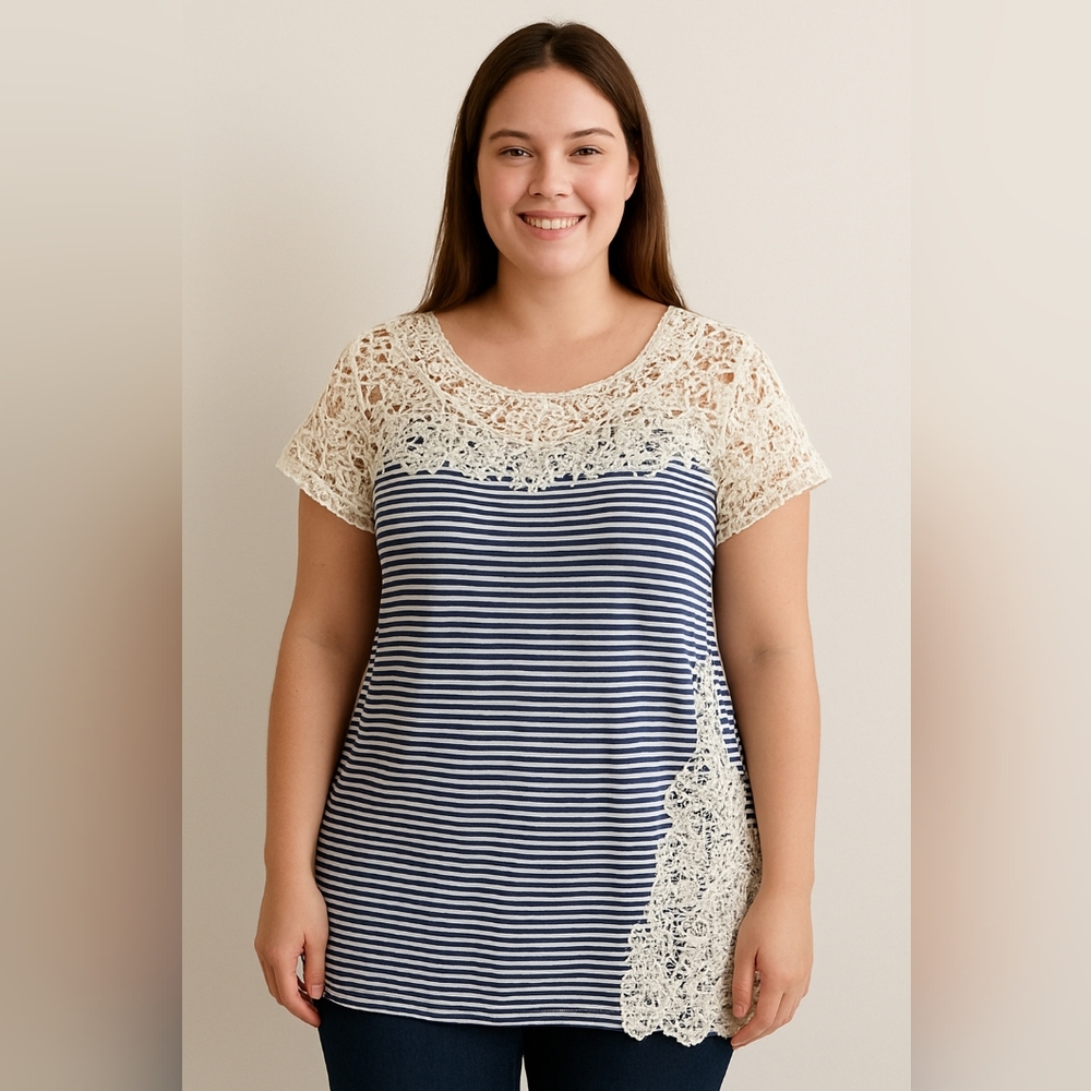 Hannah Women's Blue & White Striped Lace Trim Short Sleeve Top Size Large